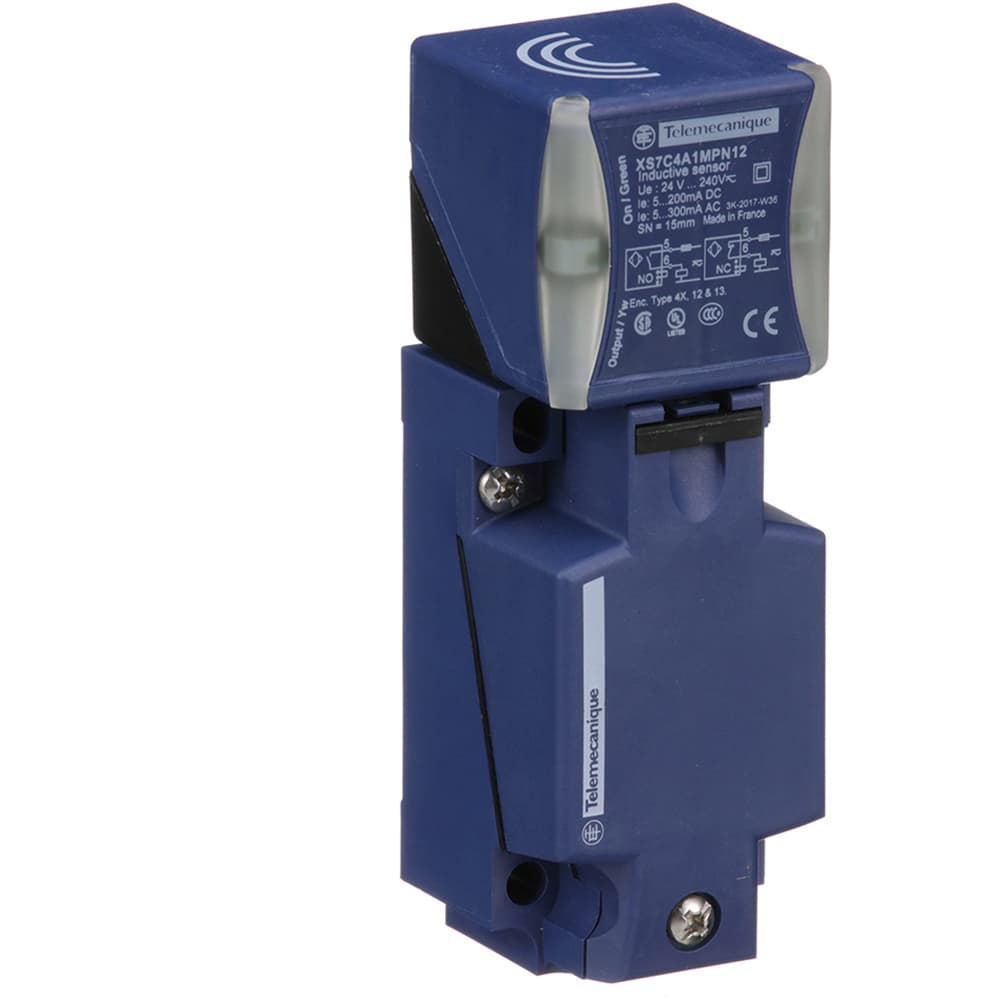 Индуктивный датчик приближения Telemecanique Sensors XS7C4A1MPN12