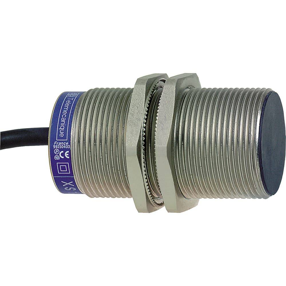 Емкостный датчик приближения Telemecanique Sensors XS1M30MA250L1