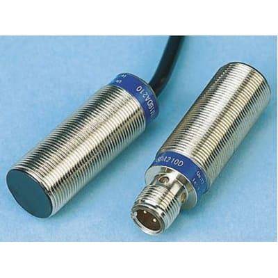 Индуктивный датчик приближения Telemecanique Sensors XS2M18KP340