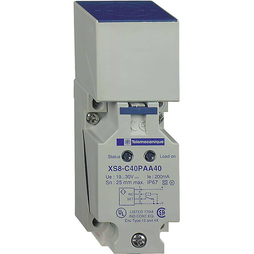 Индуктивный датчик приближения Telemecanique Sensors XS8C40PC449R30