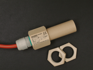 Rechner IA0035 IAS-10-A13-S-M18-PEEK-100C-Z05-0-E
