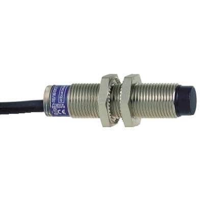Индуктивный датчик приближения Telemecanique Sensors XS612B4PAL2
