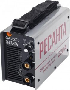 Сварочный инвертор Ресанта САИ 220 в кейсе 65/22